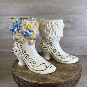 Vtg Atlantic Mold Ceramic Floral Victorian Ceramic Planter Shoe - Set Of 2 -READ